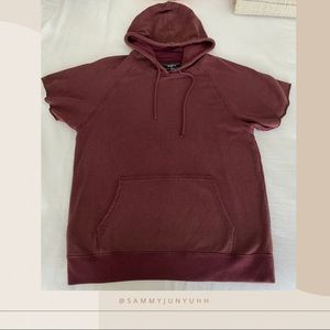 Maroon short sleeve hoodie.